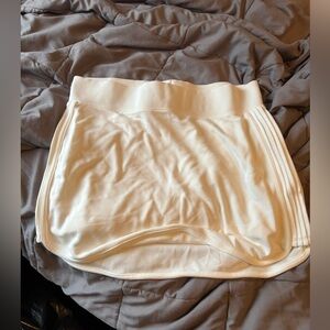 Athleta Serenity Skirt Color Salt Size Medium with Sustainable Lenzing Modal